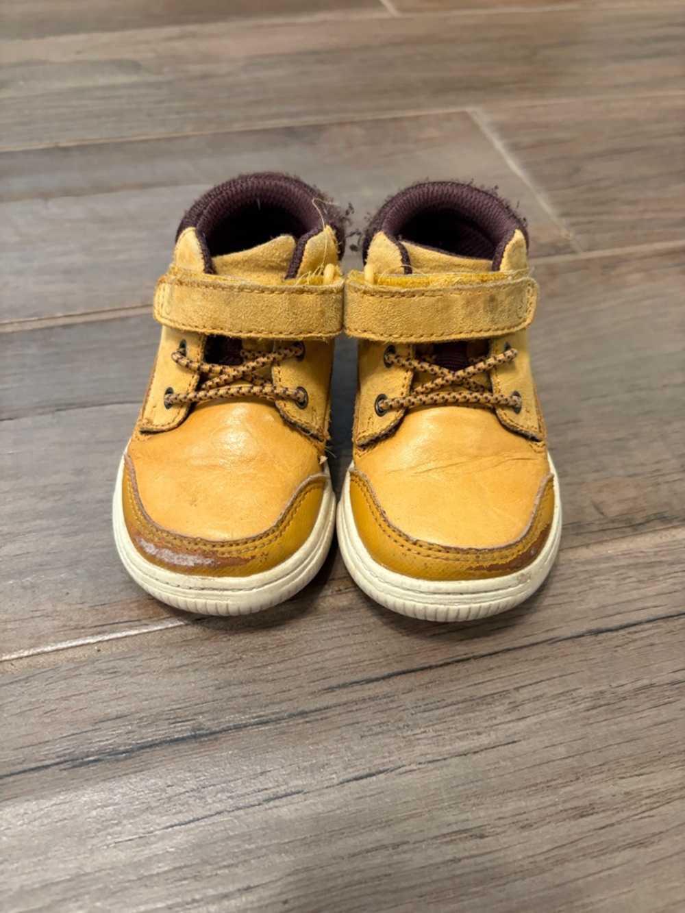 Stride Rite Booker high tops, Tan & Brown Velcro Sneakers, size 5 toddler